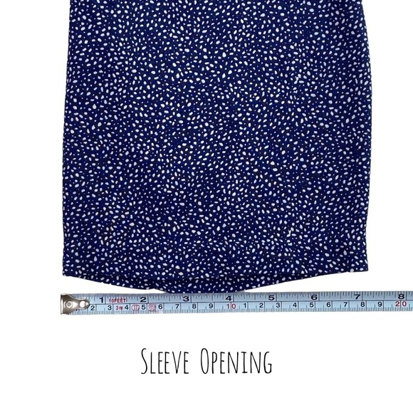 H&M Size 14 Women’s Blouse Top Navy Blue Polkadots print 3/4 sleeve lightweight - Picture 6 of 11